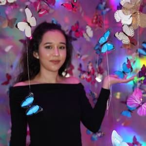 Meet your Posher, Isabel